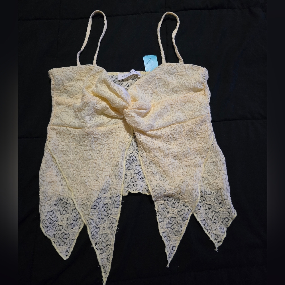 Elegant Yellow Lace Women’s Top Size L But Can Be Fit Medium